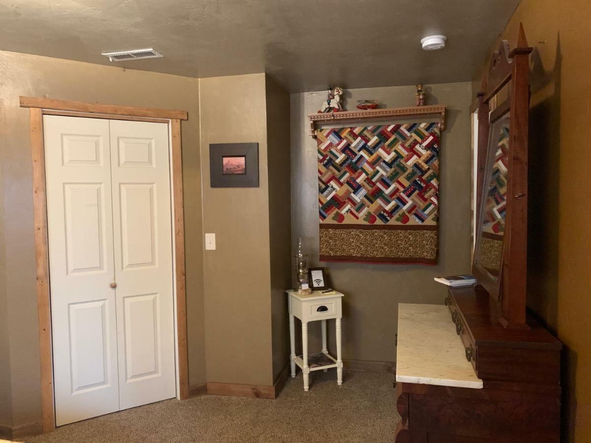 Zion'S Backyard Bed And Breakfast Colorado City Bagian luar foto
