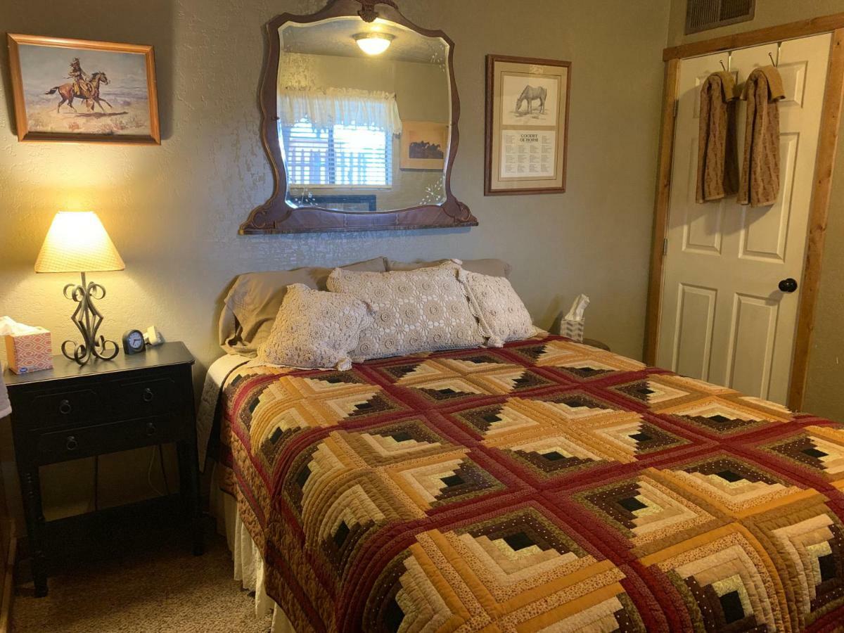 Zion'S Backyard Bed And Breakfast Colorado City Bagian luar foto