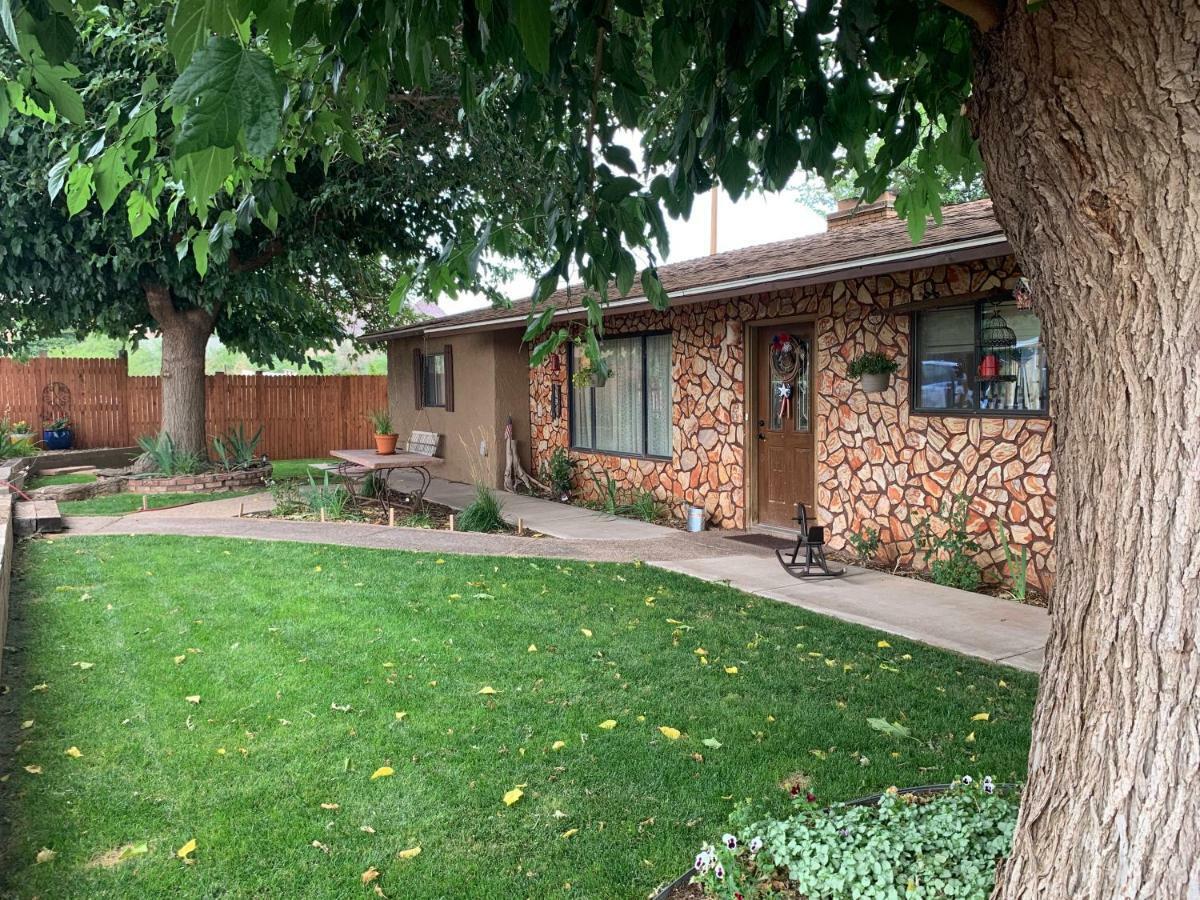 Zion'S Backyard Bed And Breakfast Colorado City Bagian luar foto