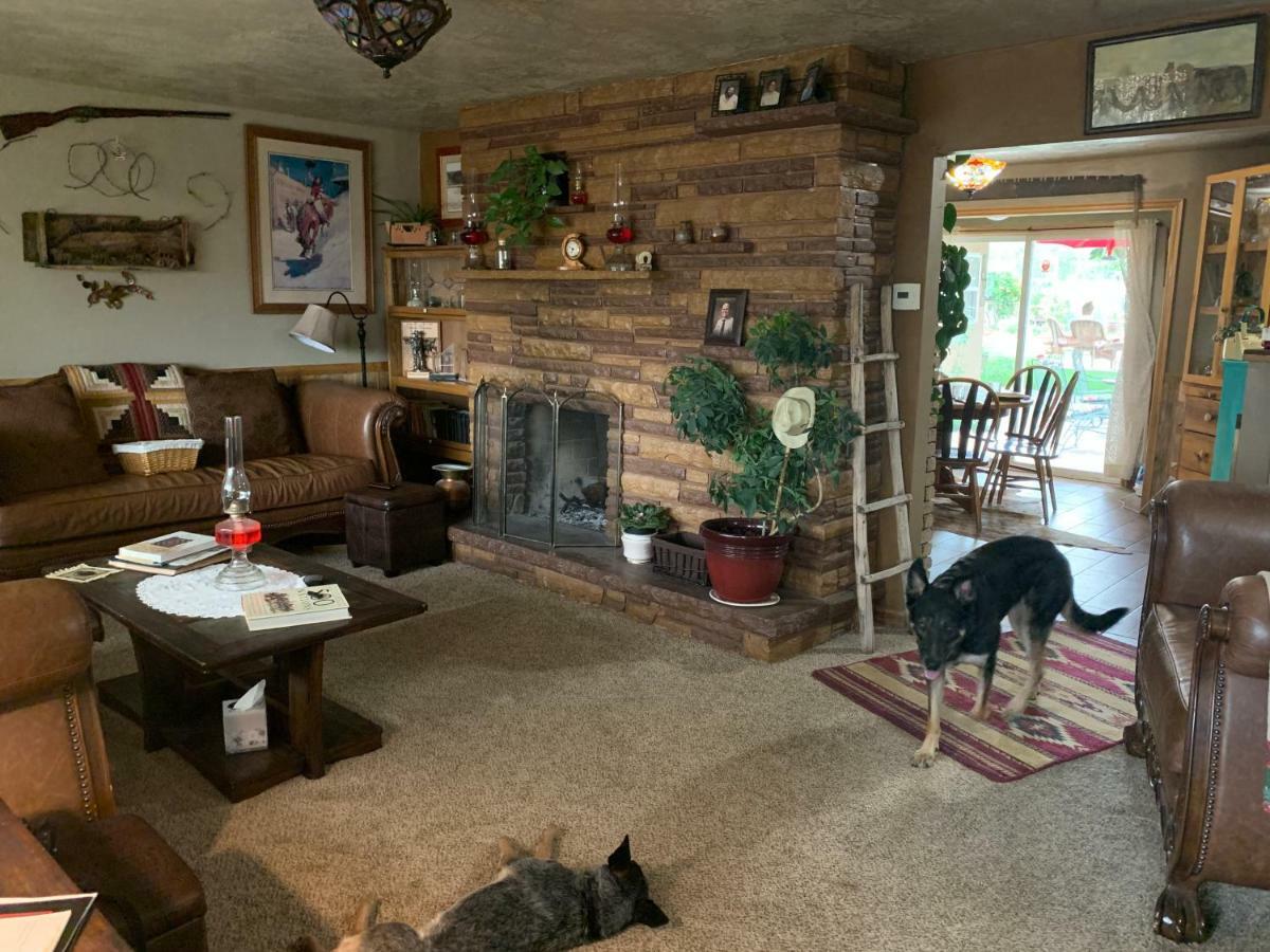 Zion'S Backyard Bed And Breakfast Colorado City Bagian luar foto